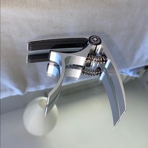 Ukulele capo
